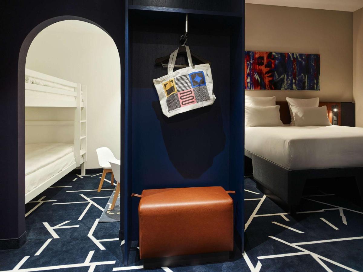 Hotel Tribe