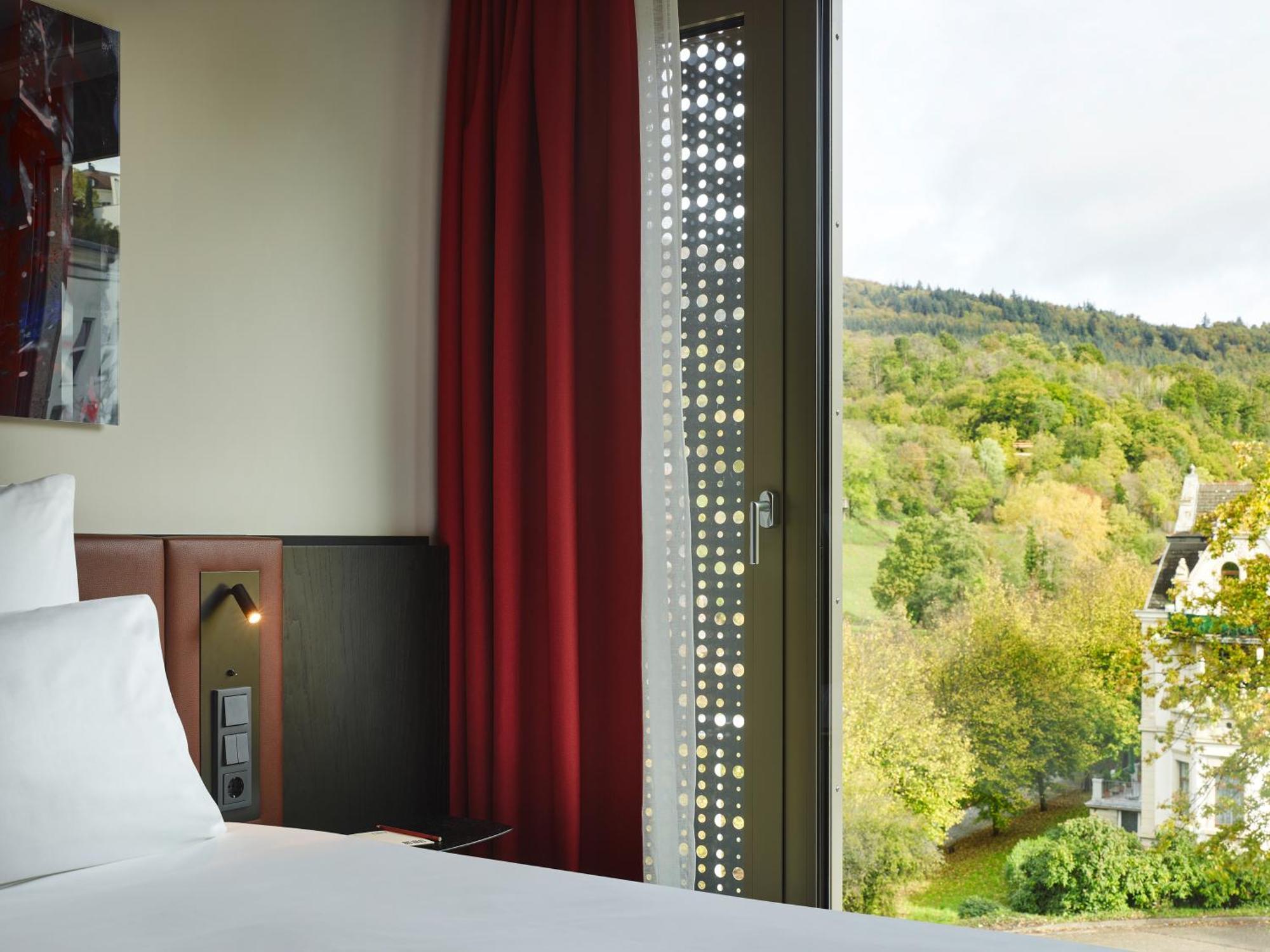 Tribe Hotel 4*