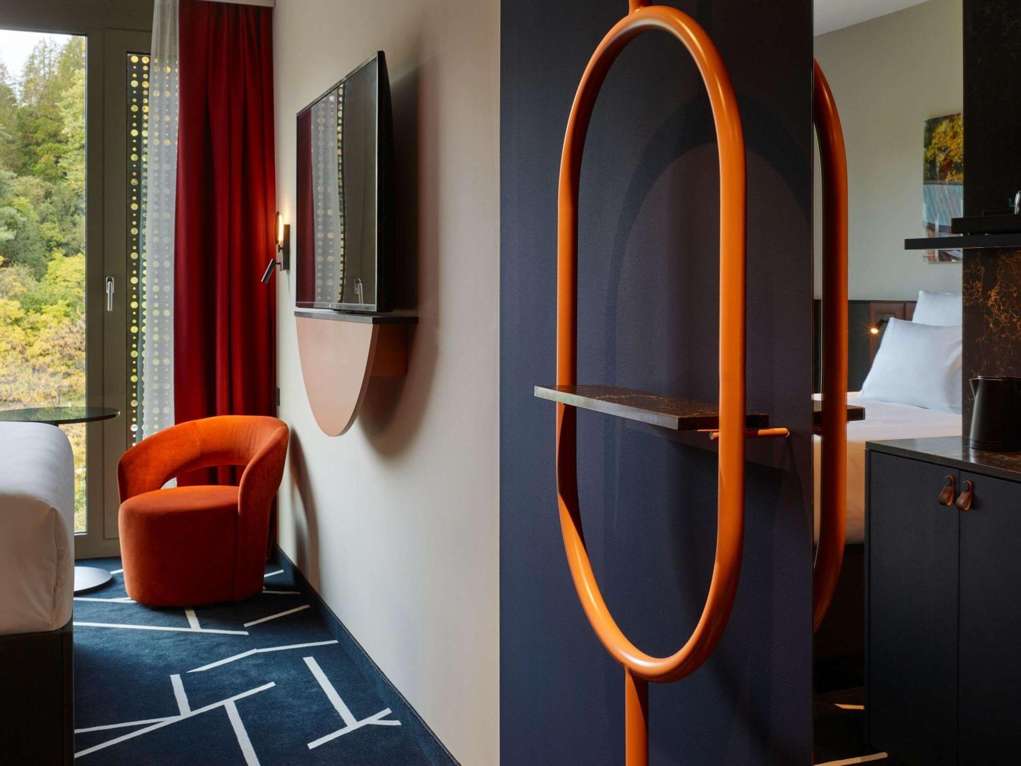 Hotel Tribe